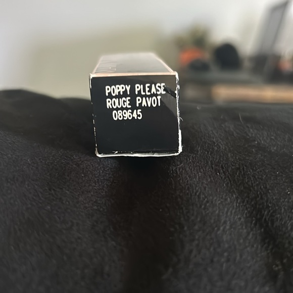 Mary Kay gel semi matte lipstick - Picture 2 of 2